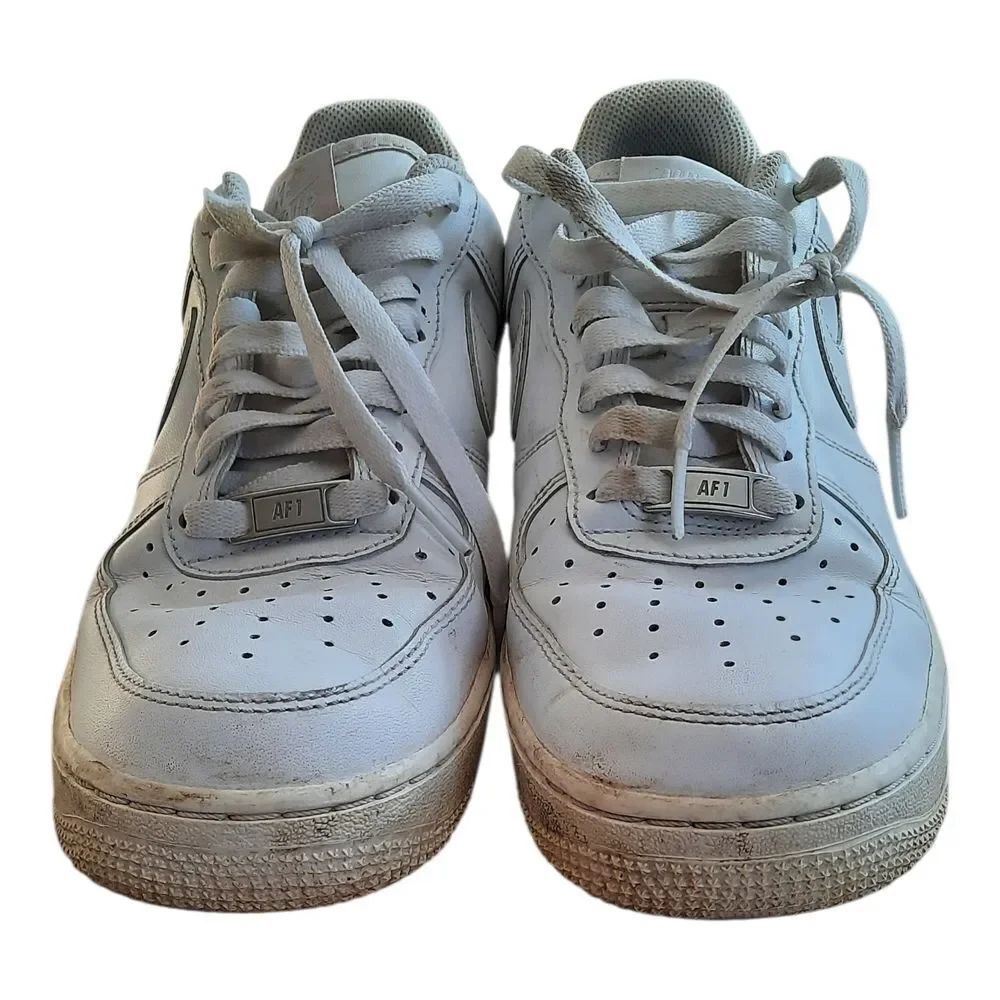 Nike White Mesh Sneakers - Picture 4 of 5